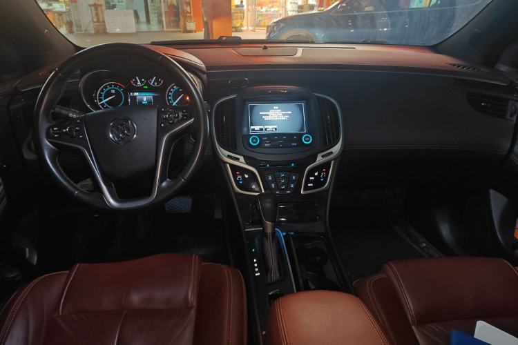Used Buick LaCrosse 2013 2.0T SIDI Elite Tech Version Center Console