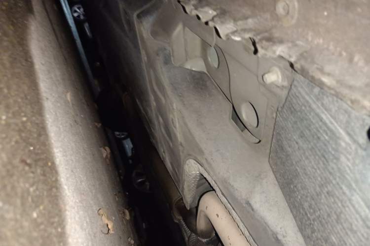 Used Buick LaCrosse 2013 2.4L SIDI Elite Comfort Version Chassis Rear Left