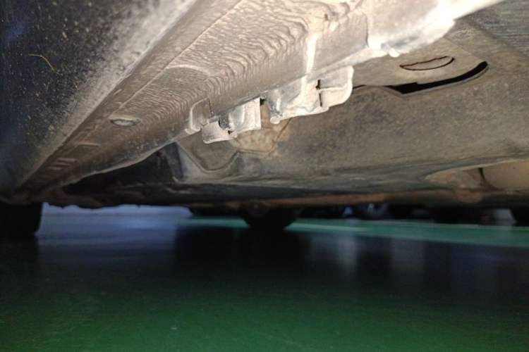 Used Buick LaCrosse 2013 2.4L SIDI Elite Comfort Version Chassis Rear Left