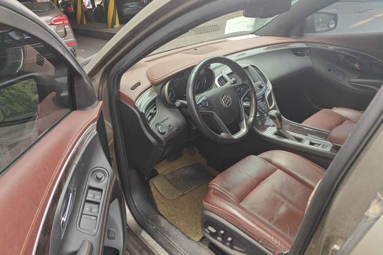 Used Buick LaCrosse 2013 2.4L SIDI Elite Comfort Version Driver Seat