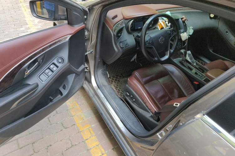 Used Buick LaCrosse 2013 2.4L SIDI Elite Comfort Version Driver Seat
