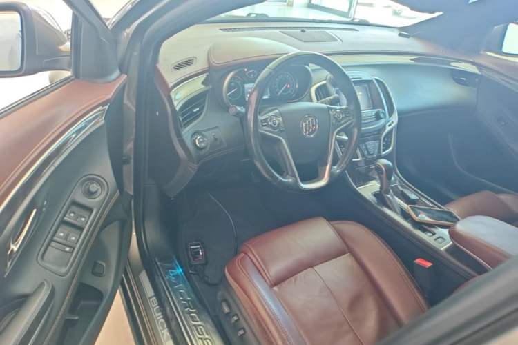 Used Buick LaCrosse 2013 2.4L SIDI Elite Comfort Version Driver Seat