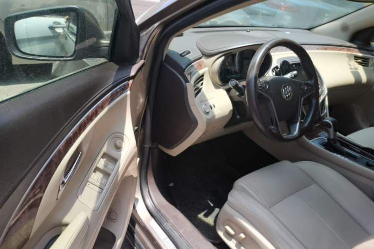 Used Buick LaCrosse 2013 2.4L SIDI Leading Comfort Version Driver Seat