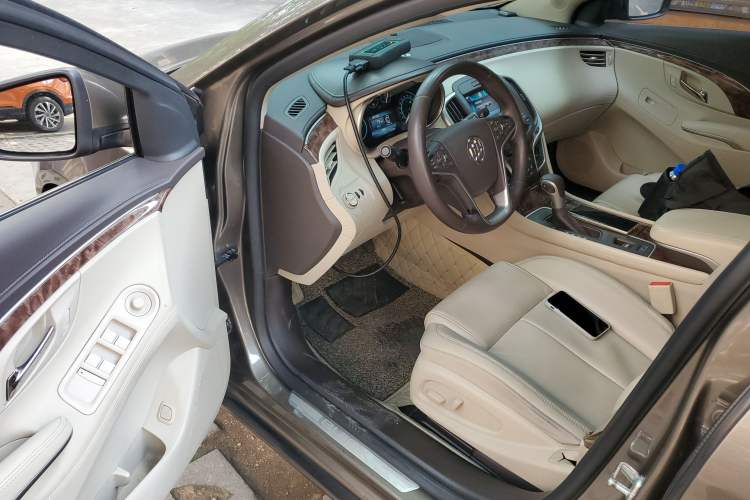 Used Buick LaCrosse 2013 2.4L SIDI Leading Comfort Version Driver Seat
