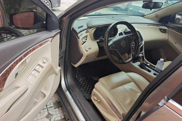 Used Buick LaCrosse 2013 2.4L SIDI Leading Comfort Version Driver Seat