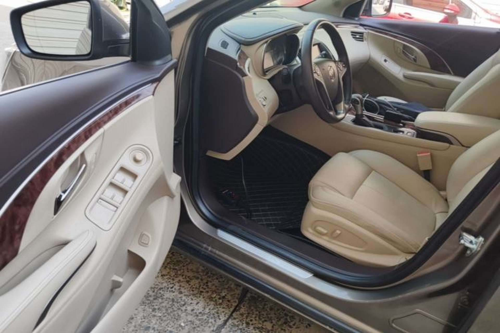 Used Buick LaCrosse 2013 2.4L SIDI Leading Comfort Version Driver Seat