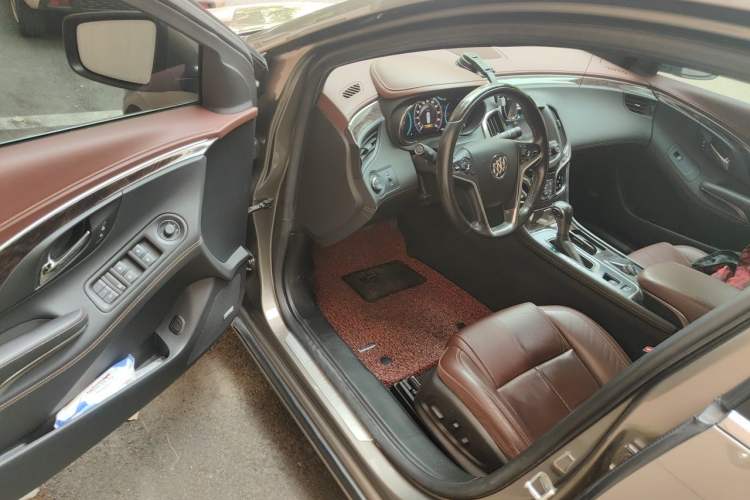 Used Buick LaCrosse 2013 2.4L SIDI Luxury Comfort Edition Driver Seat