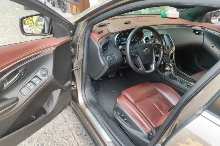 Used Buick LaCrosse 2013 2.4L SIDI Elite Comfort Version Driver Seat