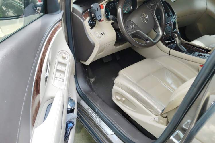 Used Buick LaCrosse 2013 2.4L SIDI Leading Comfort Version Driver Seat