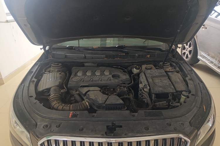 Used Buick LaCrosse 2013 2.4L SIDI Leading Comfort Version Engine Bay