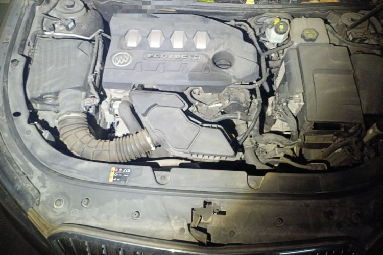 Used Buick LaCrosse 2013 2.4L SIDI Luxury Comfort Edition Engine Bay
