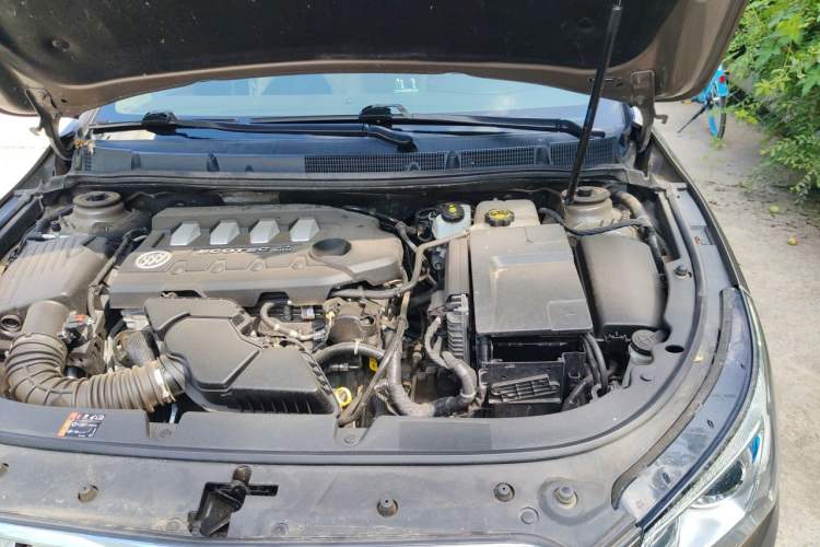 Used Buick LaCrosse 2013 2.4L SIDI Leading Comfort Version Engine Bay Left