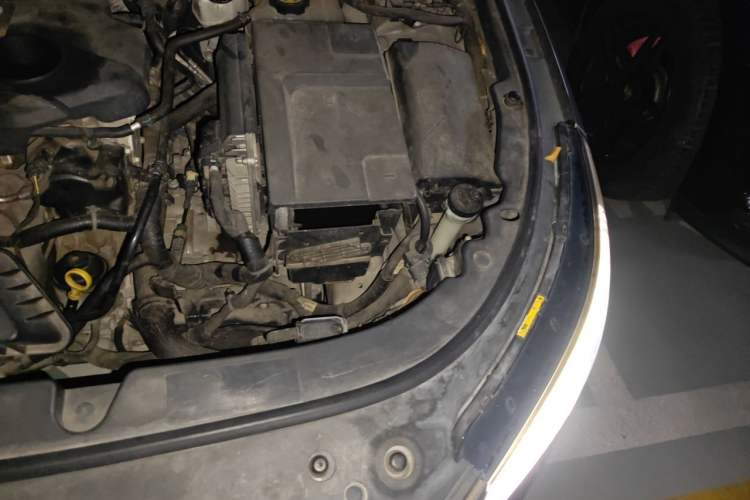Used Buick LaCrosse 2013 2.4L SIDI Luxury Comfort Edition Engine Bay Left
