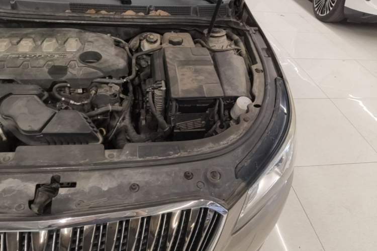 Used Buick LaCrosse 2013 2.4L SIDI Leading Comfort Version Engine Bay Left