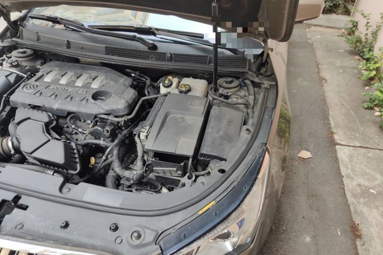 Used Buick LaCrosse 2013 2.4L SIDI Luxury Comfort Edition Engine Bay Left
