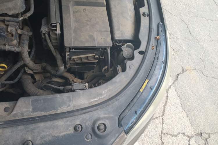 Used Buick LaCrosse 2013 2.4L SIDI Elite Comfort Version Engine Bay Left