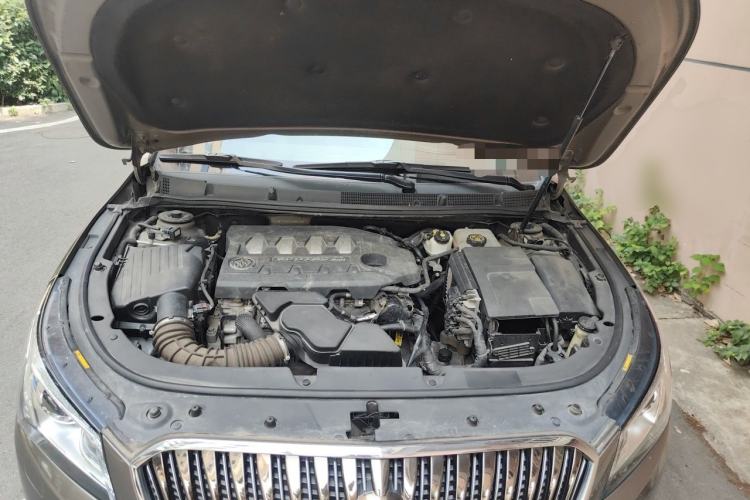 Used Buick LaCrosse 2013 2.4L SIDI Luxury Comfort Edition Engine Bay