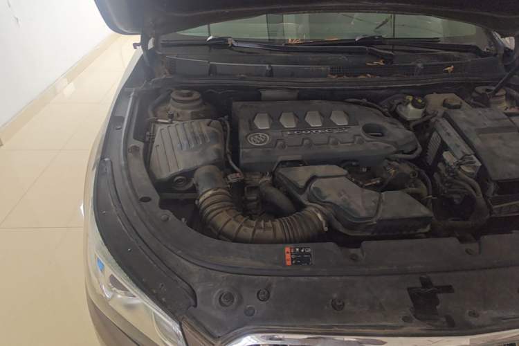 Used Buick LaCrosse 2013 2.4L SIDI Leading Comfort Version Engine Bay Right