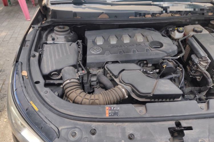 Used Buick LaCrosse 2013 2.4L SIDI Elite Comfort Version Engine Bay Right