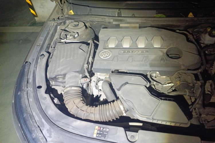 Used Buick LaCrosse 2013 2.4L SIDI Luxury Comfort Edition Engine Bay Right
