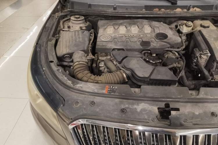 Used Buick LaCrosse 2013 2.4L SIDI Leading Comfort Version Engine Bay Right