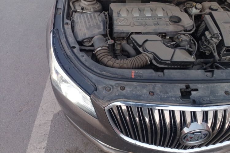 Used Buick LaCrosse 2013 2.4L SIDI Leading Comfort Version Engine Bay Right