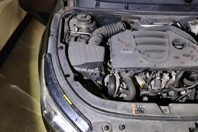 Used Buick LaCrosse 2013 2.0T SIDI Technology Version Engine Bay Right