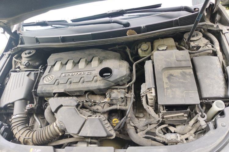 Used Buick LaCrosse 2013 2.4L SIDI Luxury Comfort Edition Engine Bay