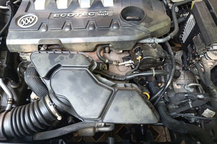 Used Buick LaCrosse 2013 2.4L SIDI Luxury Comfort Edition Engine Bay