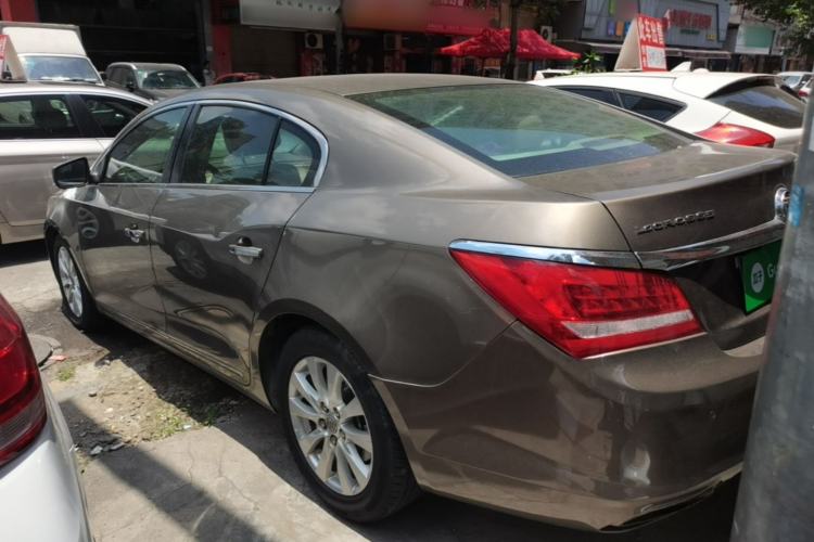 Used Buick LaCrosse 2013 2.4L SIDI Leading Comfort Version Exterior 2