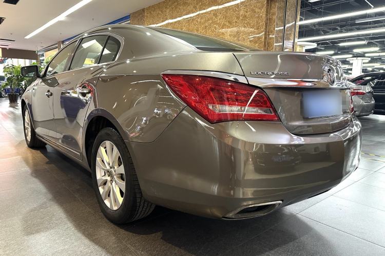 Used Buick LaCrosse 2013 2.4L SIDI Leading Comfort Version Exterior 5