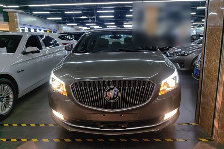 Used Buick LaCrosse 2013 2.4L SIDI Leading Comfort Version Front