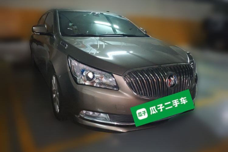 Used Buick LaCrosse 2013 2.4L SIDI Luxury Comfort Edition Front Right 45 Deg