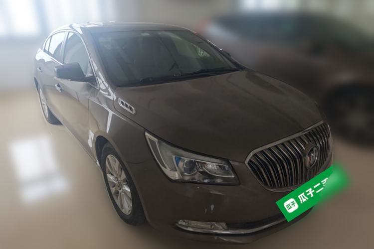 Used Buick LaCrosse 2013 2.4L SIDI Leading Comfort Version Front Right 45 Deg