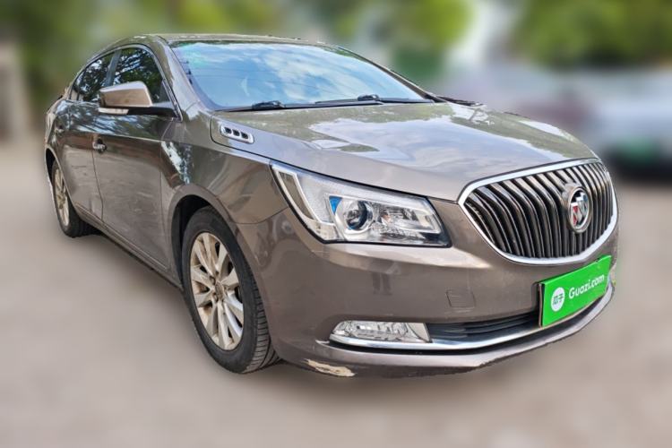 Used Buick LaCrosse 2013 2.4L SIDI Leading Comfort Version Front Right 45 Deg