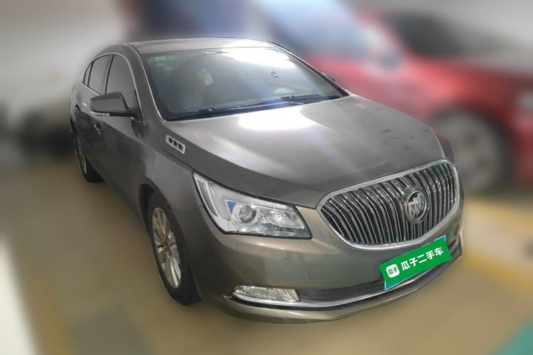 Used Buick LaCrosse 2013 2.4L SIDI Leading Comfort Version Front Right 45 Deg