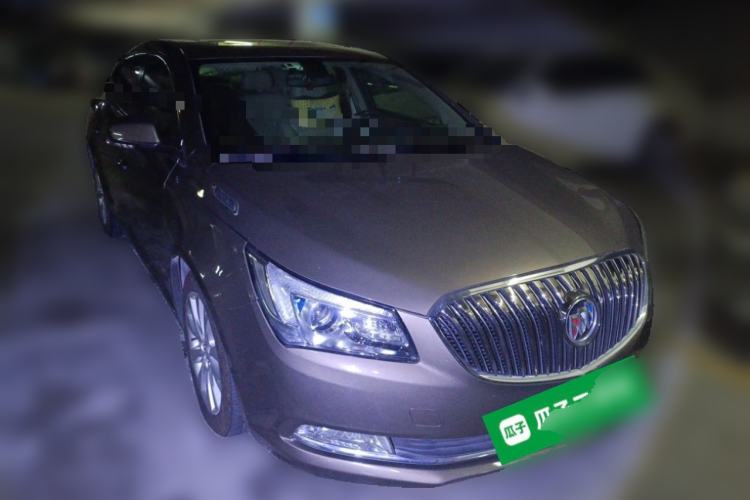 Used Buick LaCrosse 2013 eAssist 2.4L Eco-Friendly Comfort Model Front Right 45 Deg