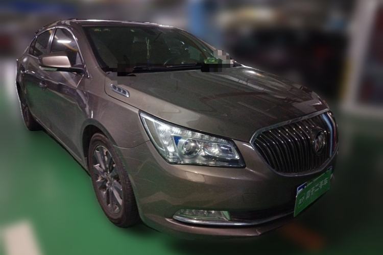 Used Buick LaCrosse 2013 2.4L SIDI Elite Comfort Version Front Right 45 Deg