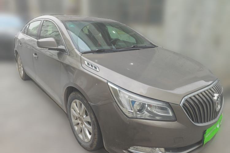 Used Buick LaCrosse 2013 2.4L SIDI Leading Comfort Version Front Right 45 Deg