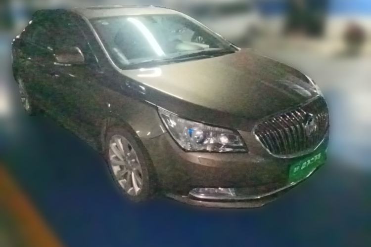 Used Buick LaCrosse 2013 2.4L SIDI Luxury Comfort Edition Front Right 45 Deg