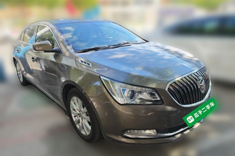 Used Buick LaCrosse 2013 2.4L SIDI Elite Comfort Version Front Right 45 Deg