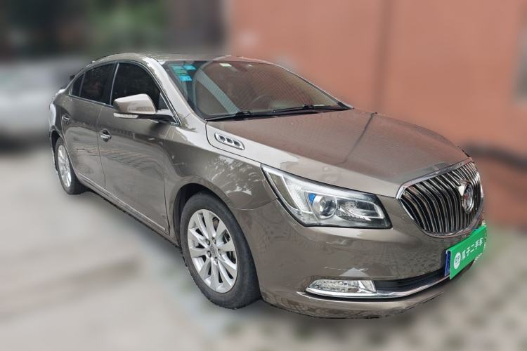 Used Buick LaCrosse 2013 2.4L SIDI Leading Comfort Version Front Right 45 Deg