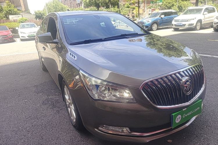 Used Buick LaCrosse 2013 2.4L SIDI Elite Comfort Version Front Right 45 Deg