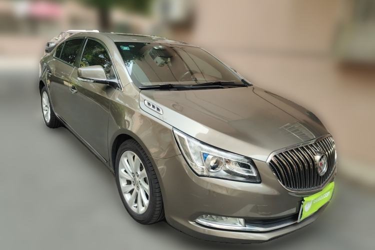 Used Buick LaCrosse 2013 2.4L SIDI Luxury Comfort Edition Front Right 45 Deg