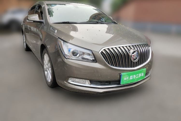 Used Buick LaCrosse 2013 2.4L SIDI Leading Comfort Version Front Right 45 Deg