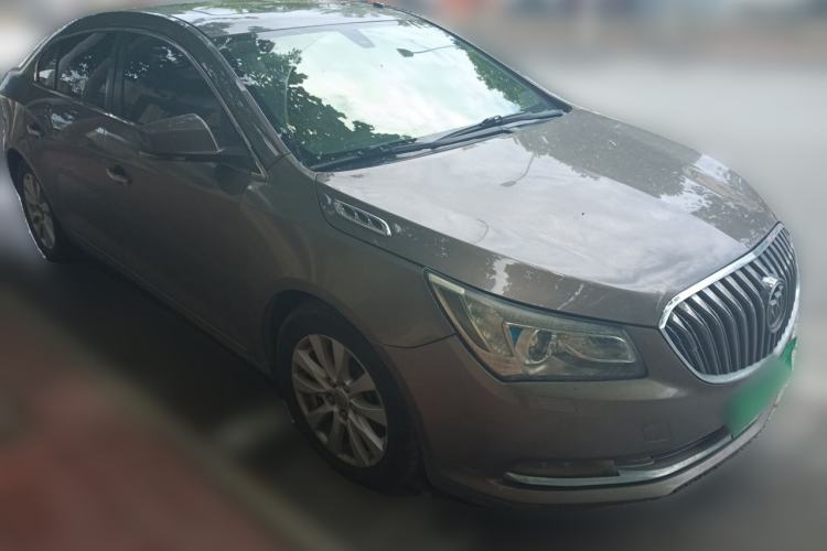 Used Buick LaCrosse 2013 2.4L SIDI Elite Comfort Version Front Right 45 Deg