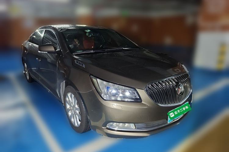 Used Buick LaCrosse 2013 2.4L SIDI Elite Comfort Version Front Right 45 Deg
