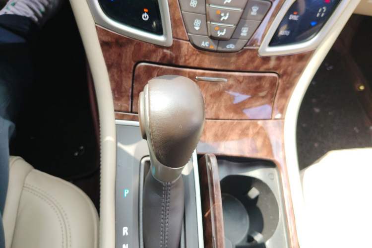 Used Buick LaCrosse 2013 2.4L SIDI Leading Comfort Version Gear Lever
