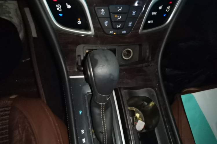 Used Buick LaCrosse 2013 2.4L SIDI Elite Comfort Version Gear Lever