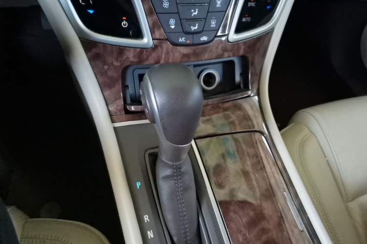 Used Buick LaCrosse 2013 2.4L SIDI Leading Comfort Version Gear Lever